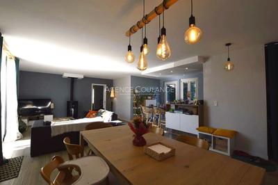 Maison - 183 m² - 8 pièces