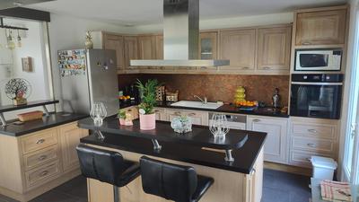 Maison - 95 m² - 5 pièces