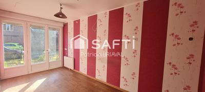 Maison - 121 m² - 8 pièces