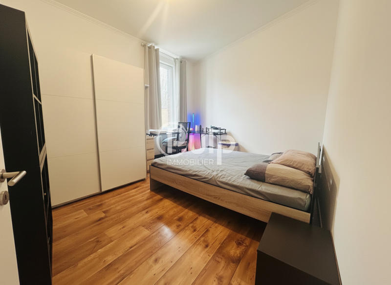 Maison de ville - 85 m² - 5 pièces