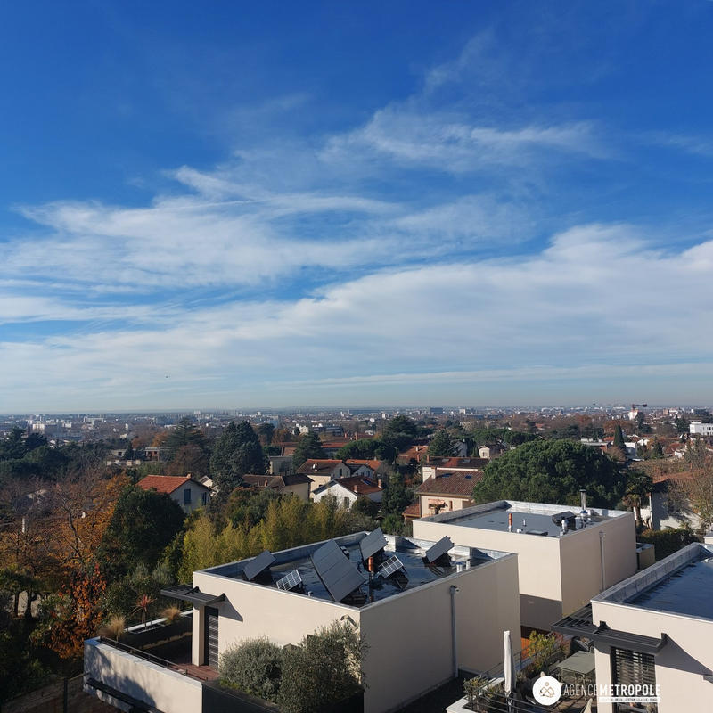 Appartement - 140 m² - 6 pièces