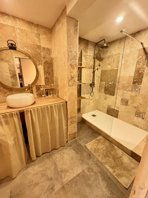 Appartement - 84 m² - 4 pièces