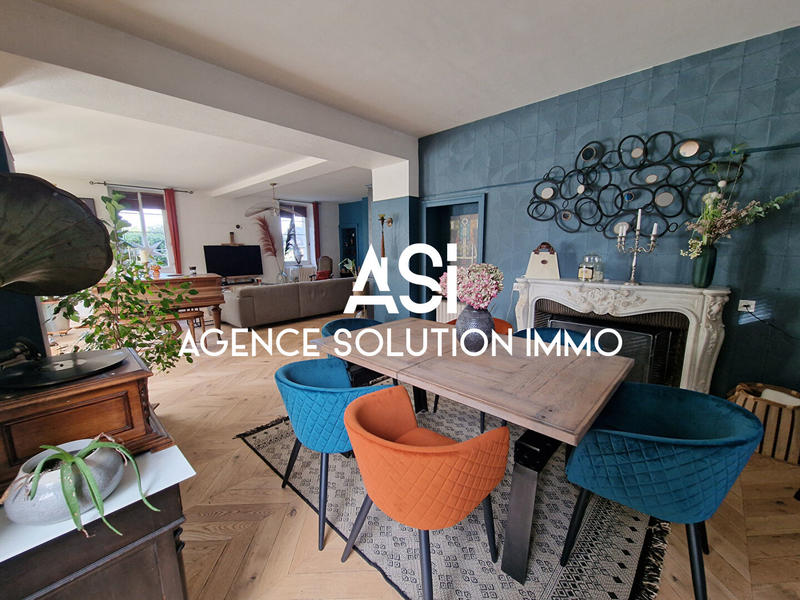 Maison - 339 m² - 8 pièces