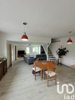 Maison - 97 m² - 5 pièces