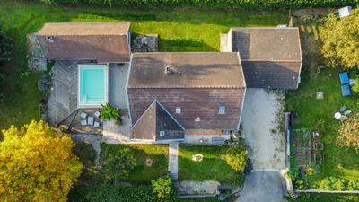 Maison - 194 m² - 8 pièces