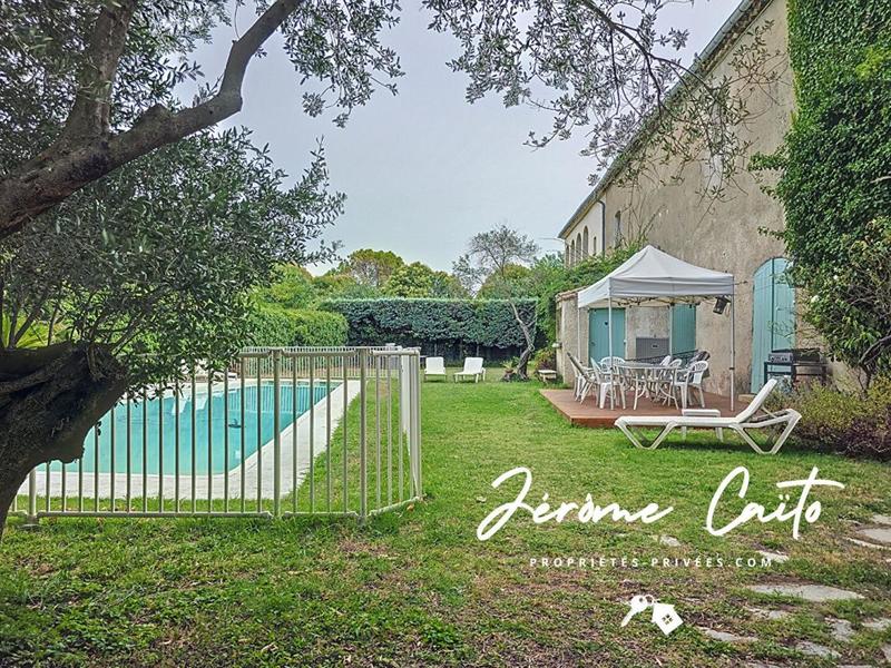 Demeure - 858 m² - 20 pièces