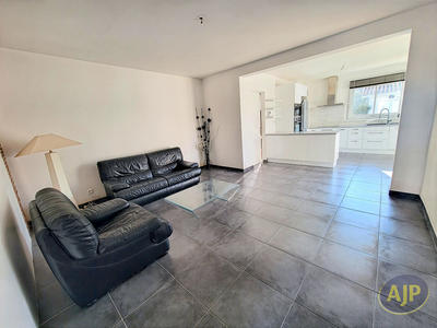 Maison - 114 m² - 4 pièces