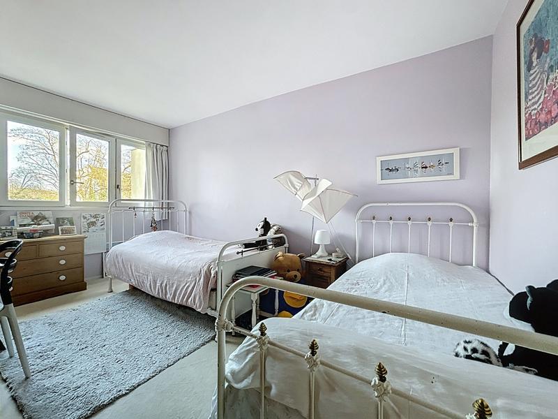 Appartement - 95 m² - 5 pièces