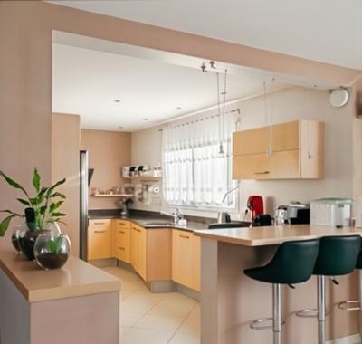 Maison - 179 m² - 8 pièces