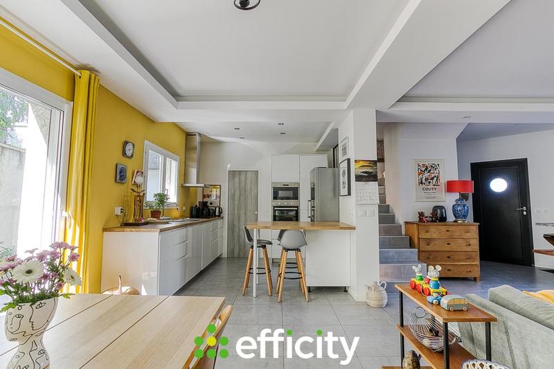 Maison - 97 m² - 4 pièces