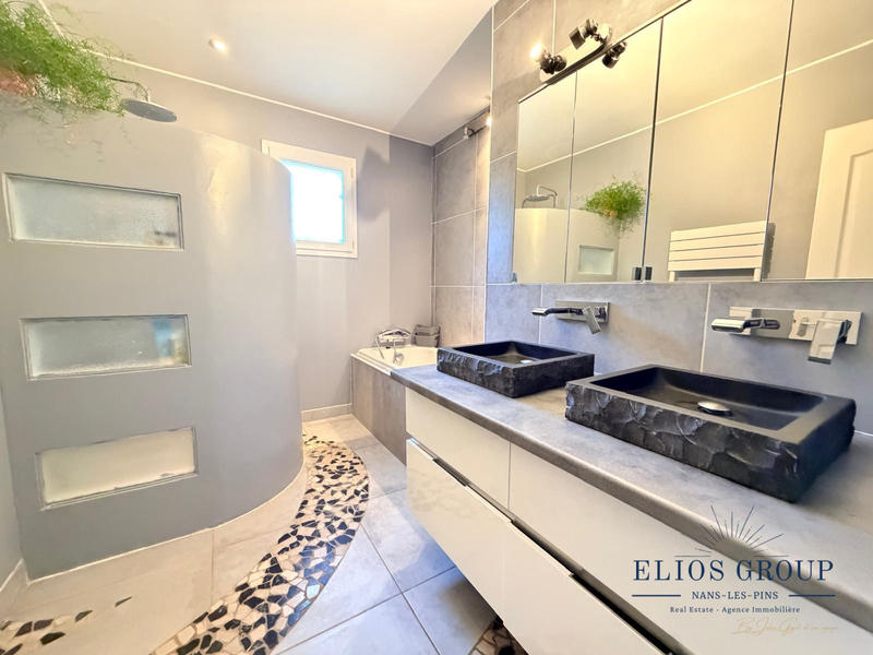 Maison contemporaine - 120 m² - 6 pièces