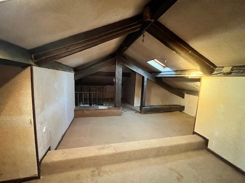 Maison - 180 m² - 6 pièces