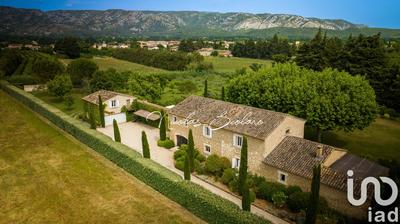 Maison - 310 m² - 8 pièces