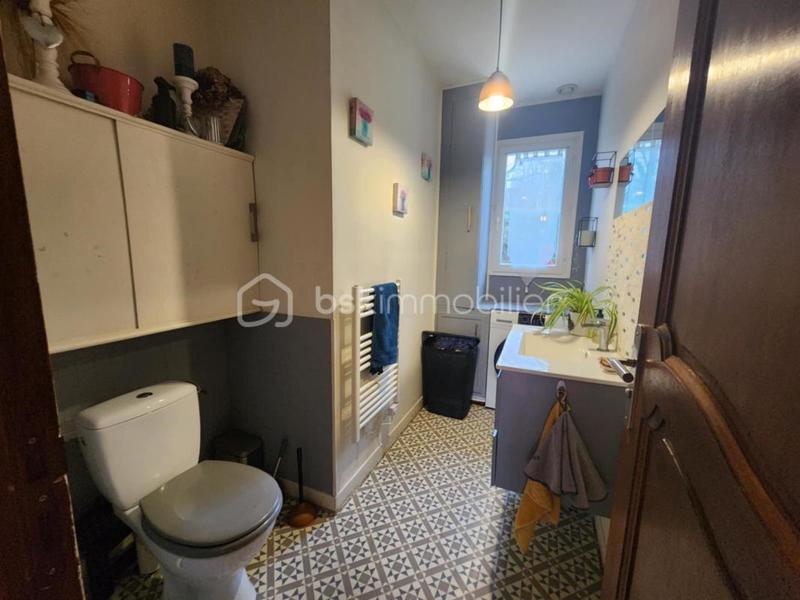 Maison traditionnelle - 260 m² - 7 pièces