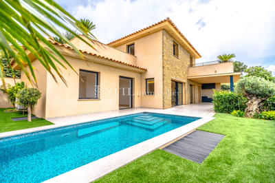 Villa - 180 m² - 5 pièces
