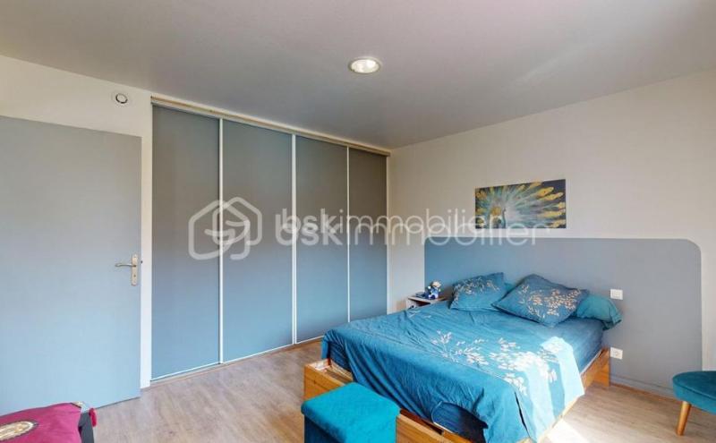 Demeure - 180 m² - 5 pièces