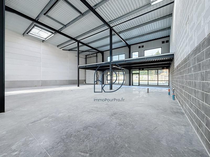 Local d'activités - 229 m²