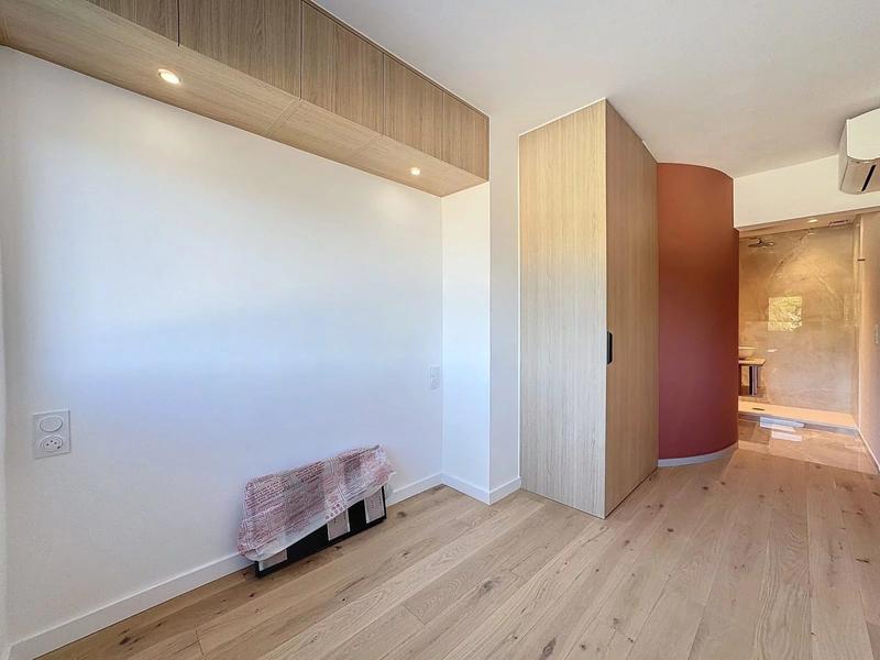 Appartement - 77 m² - 3 pièces