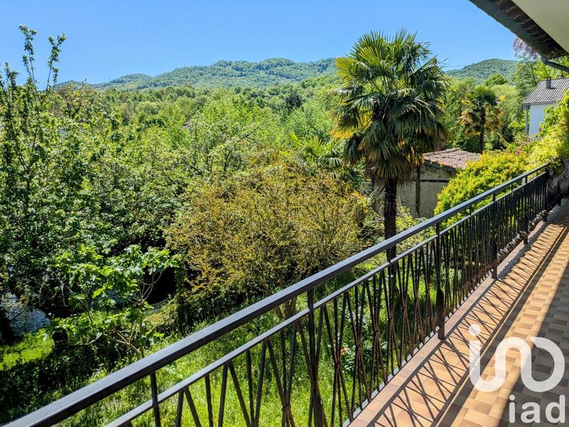 Maison - 203 m² - 5 pièces