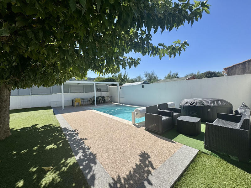 Villa - 101 m² - 4 pièces