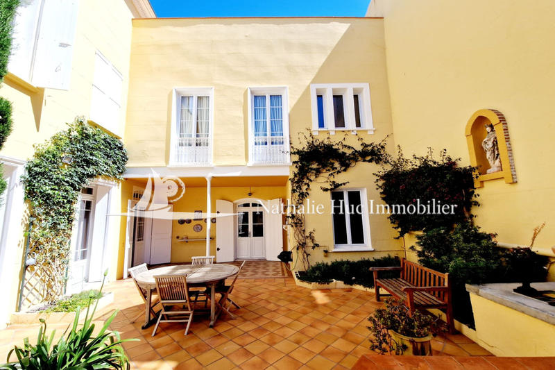 Maison de maîtres - 298 m² - 10 pièces