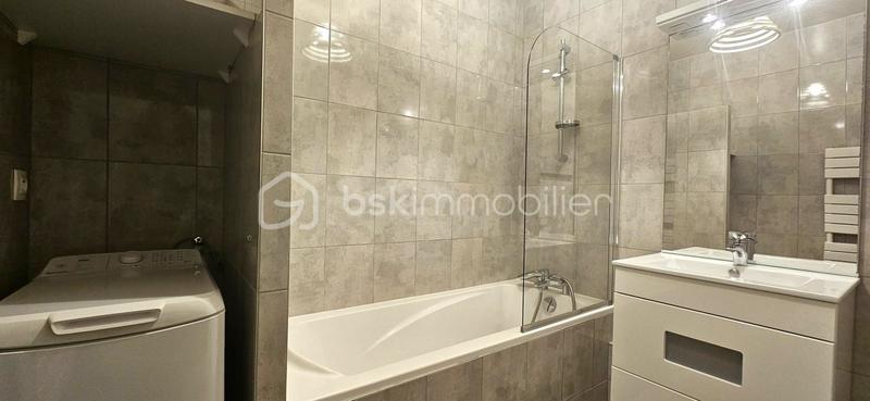 Appartement - 60 m² - 3 pièces