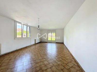 Maison - 200 m² - 8 pièces