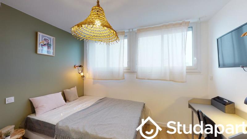 Chambre - 10 m² - 1 pièce