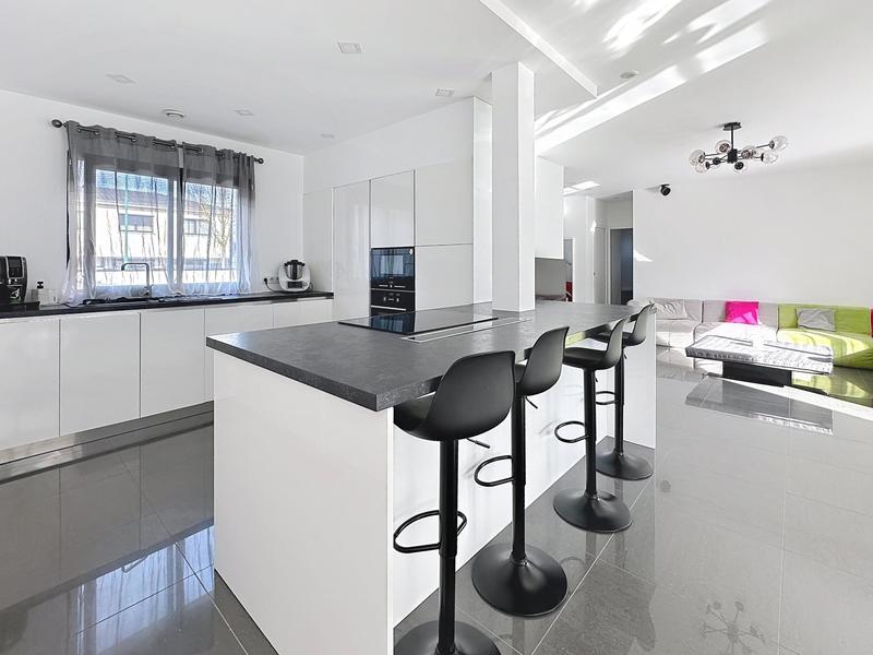 Maison - 144 m² - 6 pièces