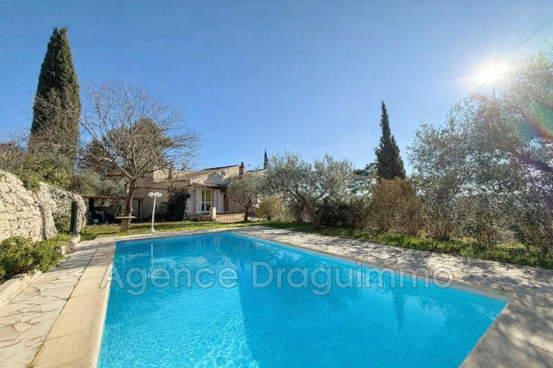 Maison - 142 m² - 5 pièces