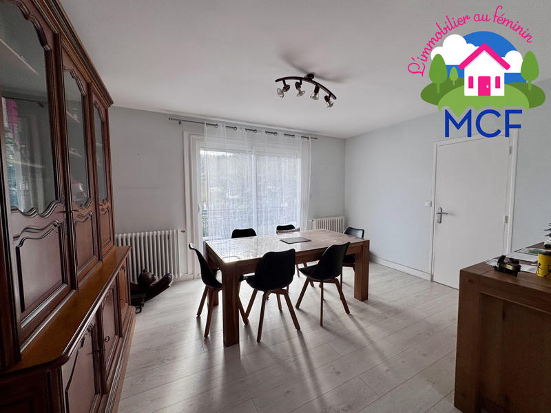 Maison - 93 m² - 5 pièces