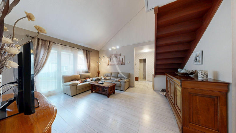 Maison - 107 m² - 5 pièces