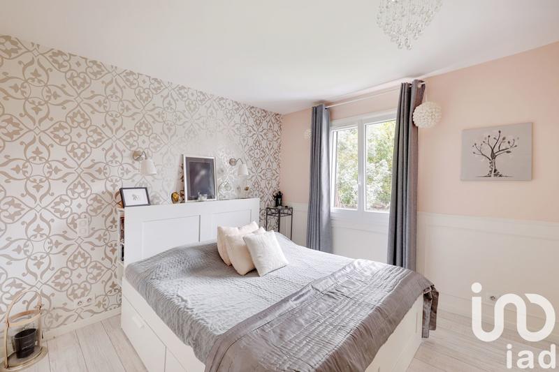 Maison - 187 m² - 8 pièces