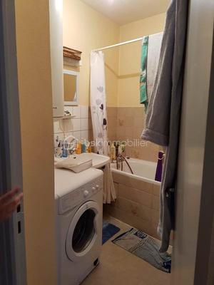 Appartement - 85 m² - 3 pièces