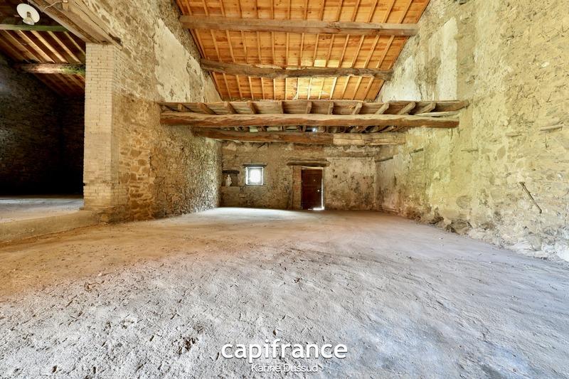 Maison - 220 m² - 7 pièces