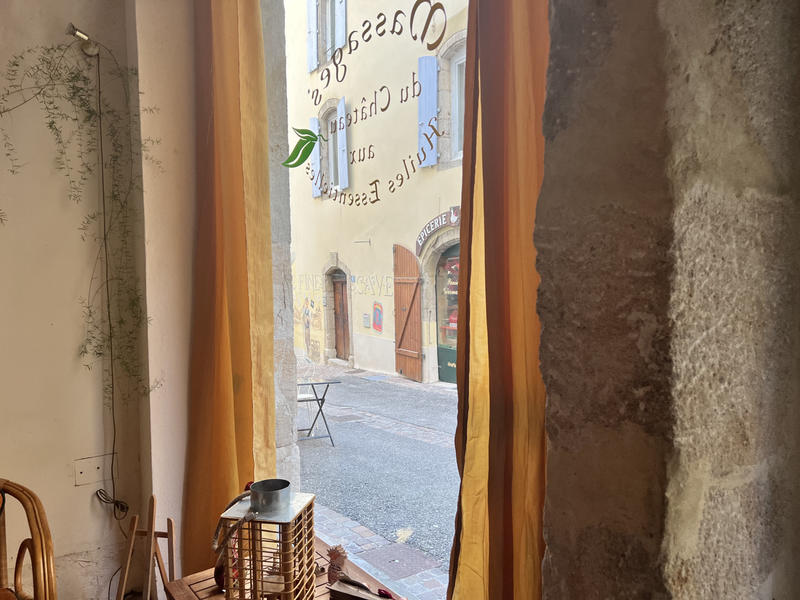 Immeuble - 108 m² - 6 pièces