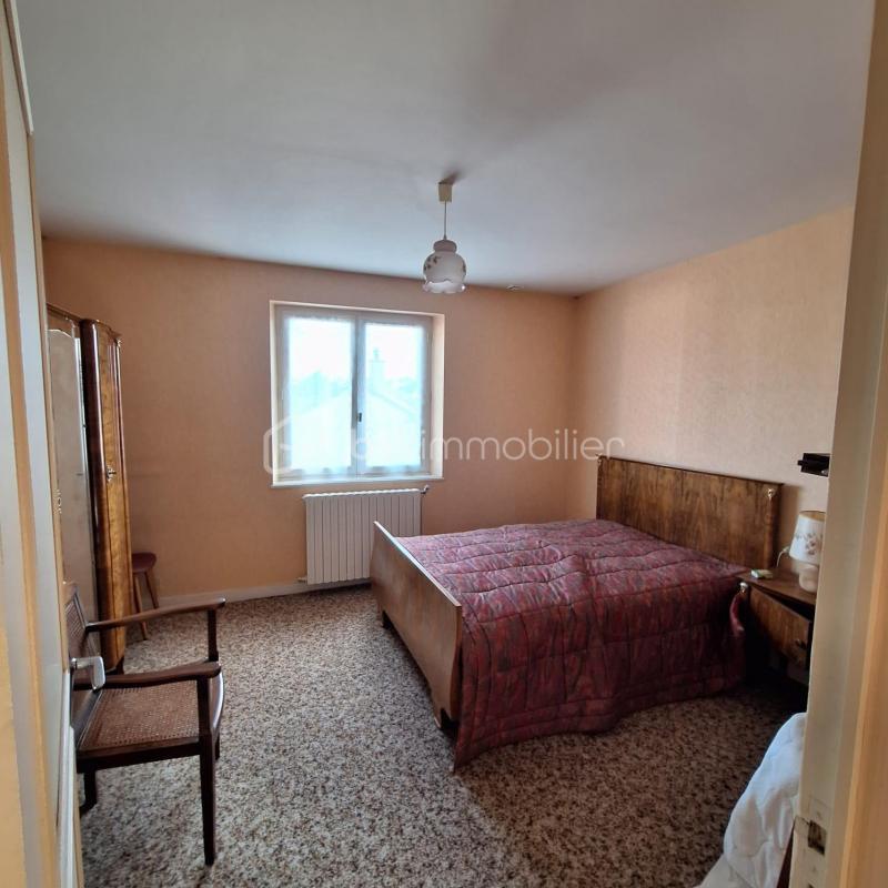 Maison traditionnelle - 140 m² - 6 pièces