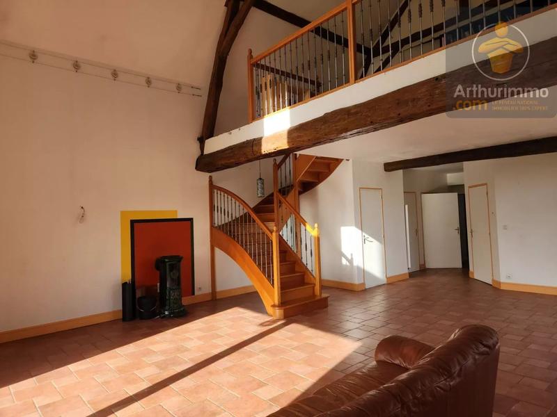 Maison - 286 m² - 9 pièces