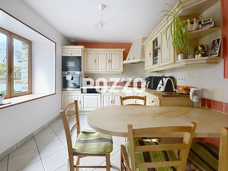 Maison - 185 m² - 6 pièces