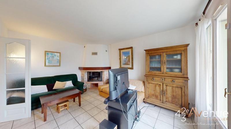 Maison - 90 m² - 5 pièces