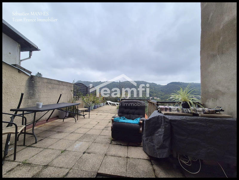 Maison - 157 m² - 8 pièces