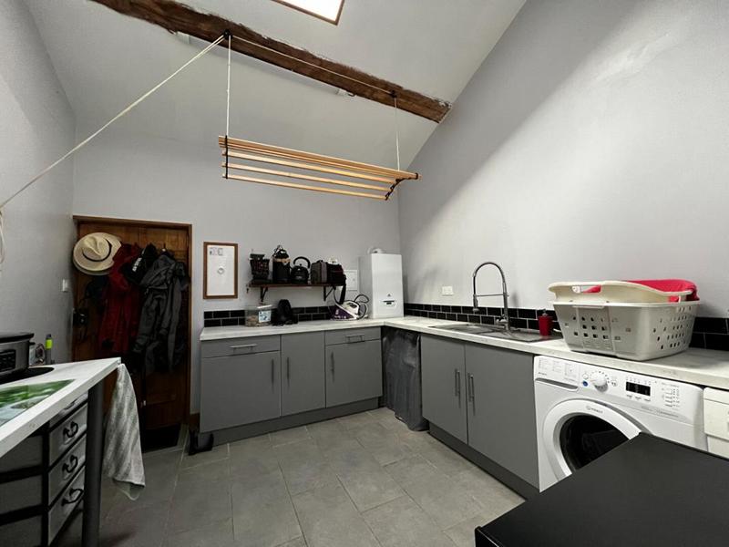 Maison ancienne - 195 m² - 7 pièces