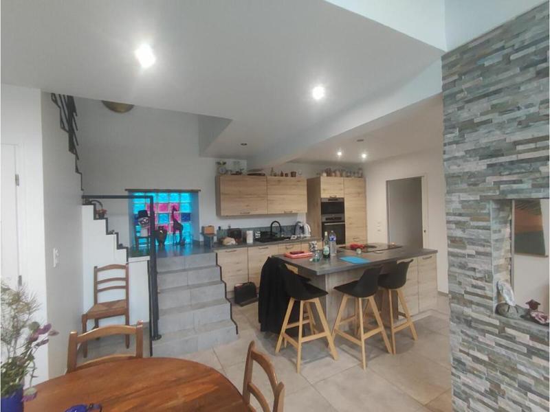 Maison - 110 m² - 6 pièces