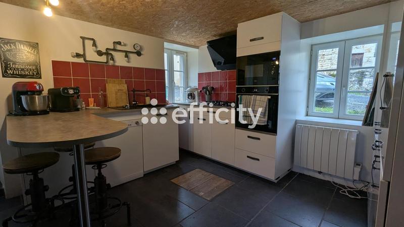 Maison - 92 m² - 6 pièces