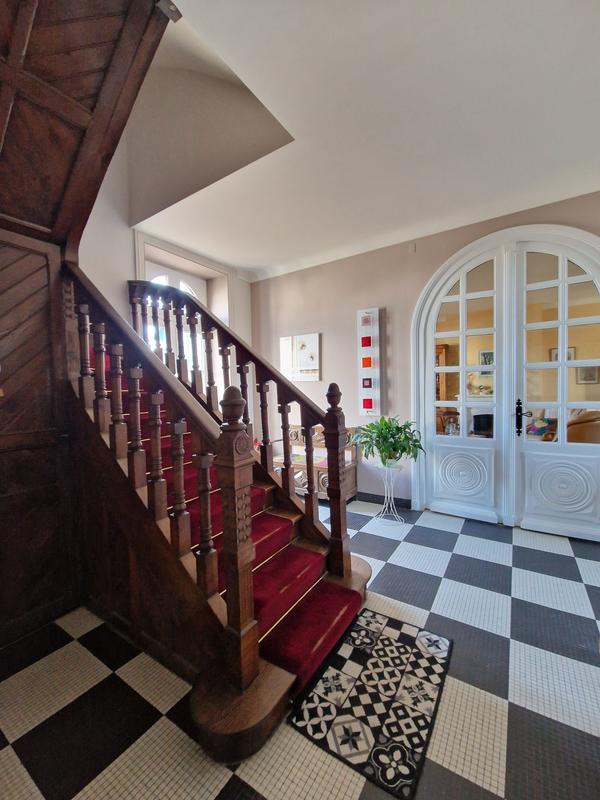 Maison - 195 m² - 7 pièces