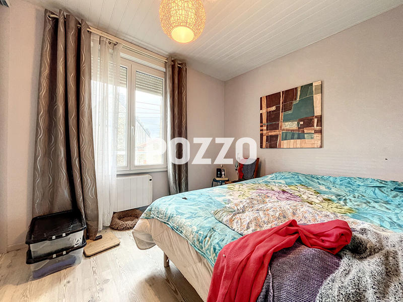 Maison - 102 m² - 7 pièces