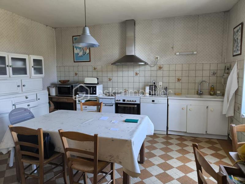 Maison en pierre - 152 m² - 7 pièces