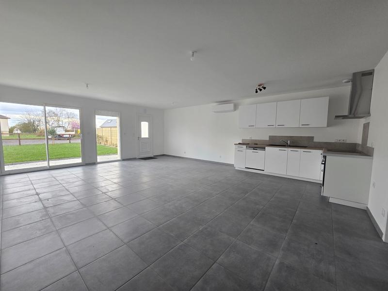 Maison - 95 m² - 5 pièces