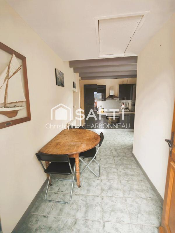 Maison - 182 m² - 8 pièces