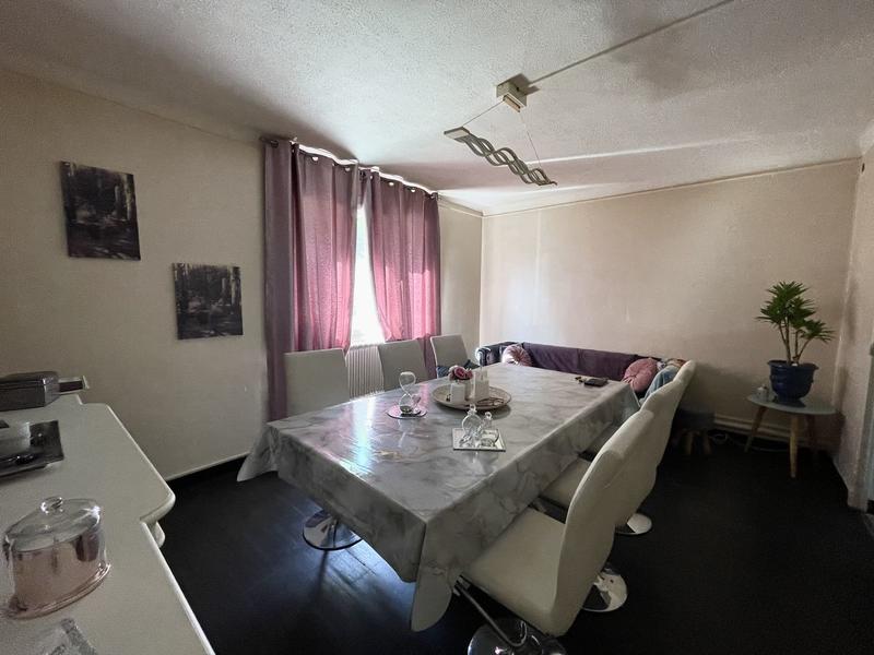 Maison - 95 m² - 6 pièces